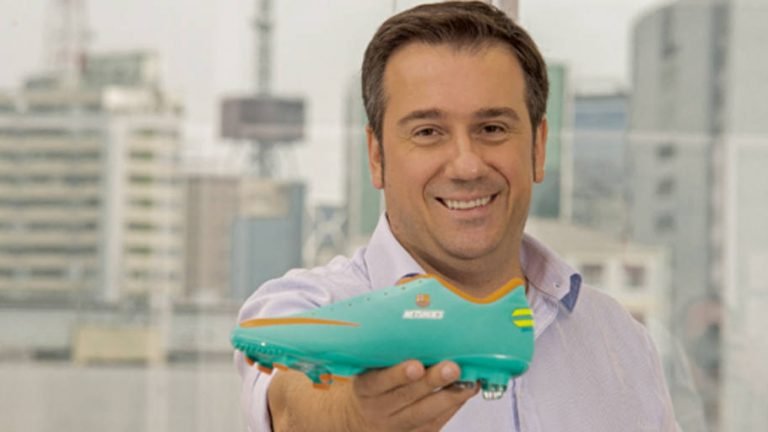 Brasileira Netshoes abre capital na bolsa de Nova York Brasileira Netshoes abre capital na bolsa de Nova York
