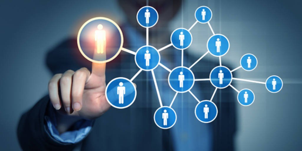 Como usar o LinkedIn para construir reputação - ISTOÉ DINHEIRO