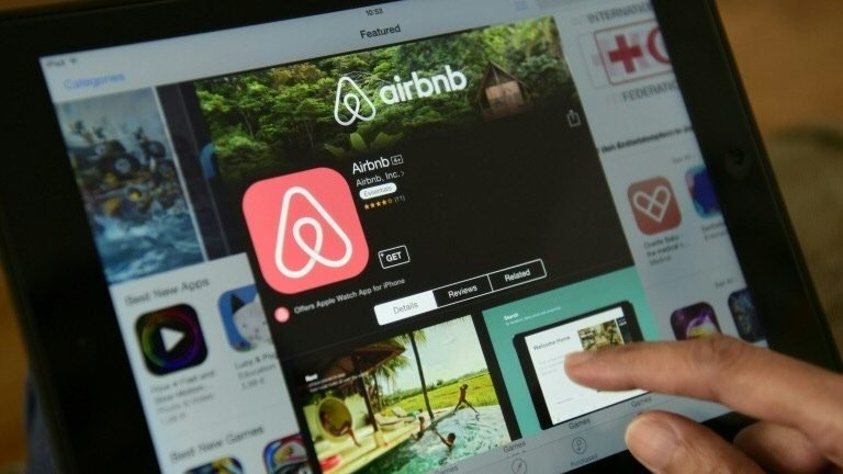 Airbnb fecha acordo com cidade turística após onda protecionista Airbnb fecha acordo com cidade turística após onda protecionista