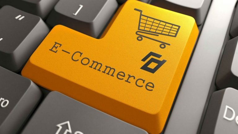Varejo online deve faturar R$ 77,5 bilhões em 2018, prevê consultoria Varejo online deve faturar R$ 77,5 bilhões em 2018, prevê consultoria