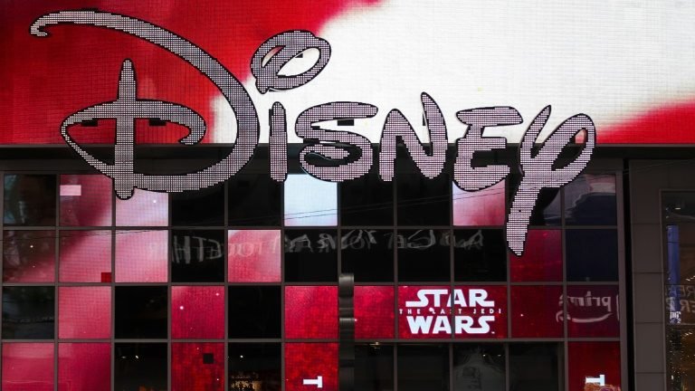 Disney anuncia serviço de streaming com nova saga Star Wars Disney anuncia serviço de streaming com nova saga Star Wars