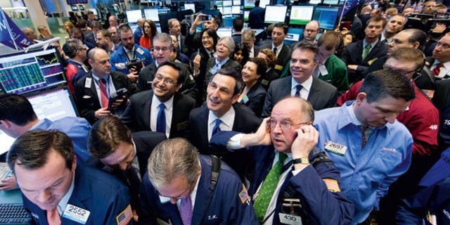 Por medo de acusações de assédio, executivos de Wall Street evitam jantares e elevadores com mulheres Por medo de acusações de assédio, executivos de Wall Street evitam jantares e elevadores com mulheres