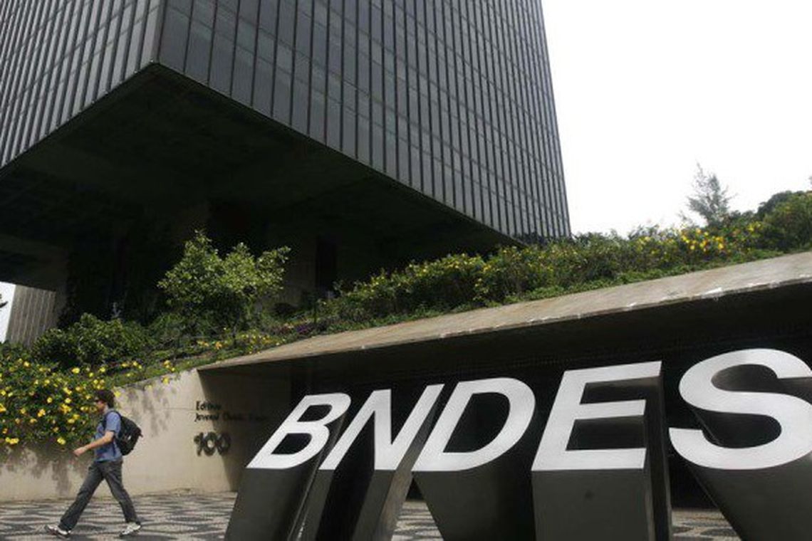 BNDES avalia prorrogar suspensão de pagamento de dívidas