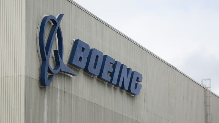 Boeing pagará US$ 100 milhões para familiares das vítimas do 737 Max Boeing pagará US$ 100 milhões para familiares das vítimas do 737 Max