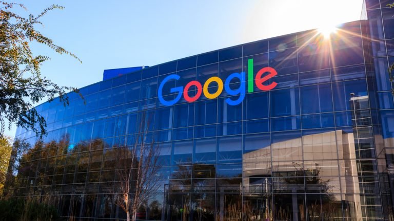 Google irá doar US$ 1 bi para construção de casas populares Google irá doar US$ 1 bi para construção de casas populares