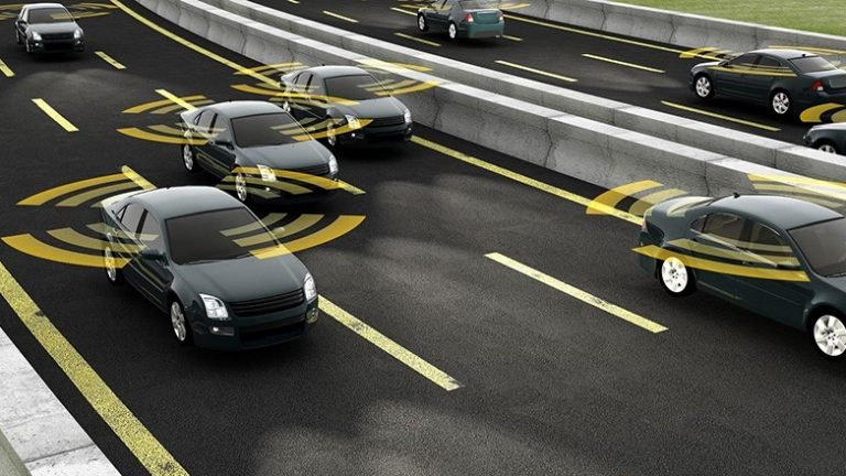 BMW e Mercedes se unem para desenvolvimento de veículos autônomos BMW e Mercedes se unem para desenvolvimento de veículos autônomos