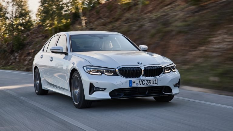 BMW 320i chega ao Brasil com pré-venda feita pela Rappi BMW 320i chega ao Brasil com pré-venda feita pela Rappi