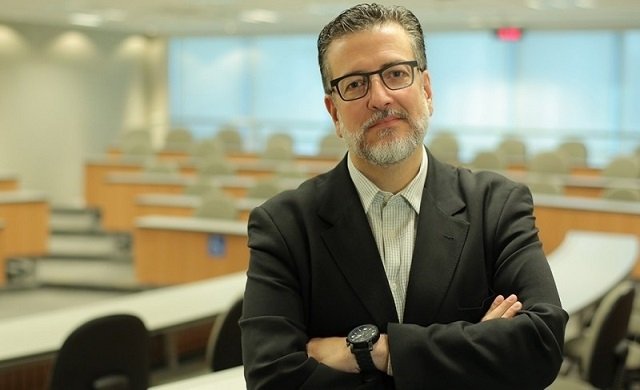 Operação contra Bivar ‘só aumenta confusão’, avalia cientista político Operação contra Bivar ‘só aumenta confusão’, avalia cientista político