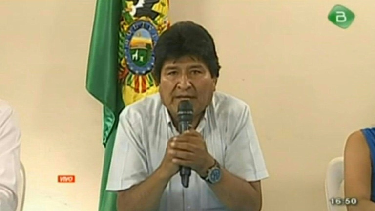 Evo acepta el asilo que le ofrece México en una grave crisis política en Bolivia