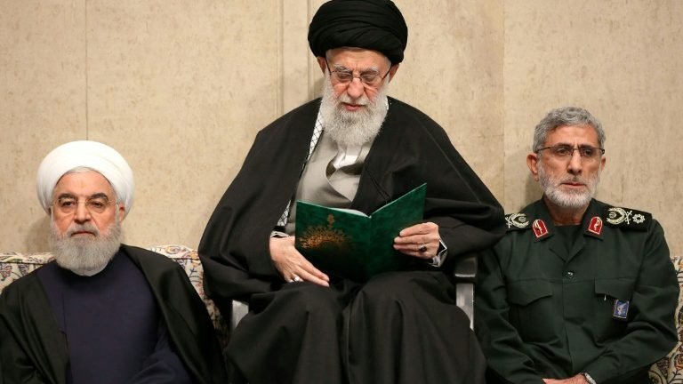 Guia Supremo iraniano ordena que forças armadas não cometam novas “negligências” Guia Supremo iraniano ordena que forças armadas não cometam novas “negligências”