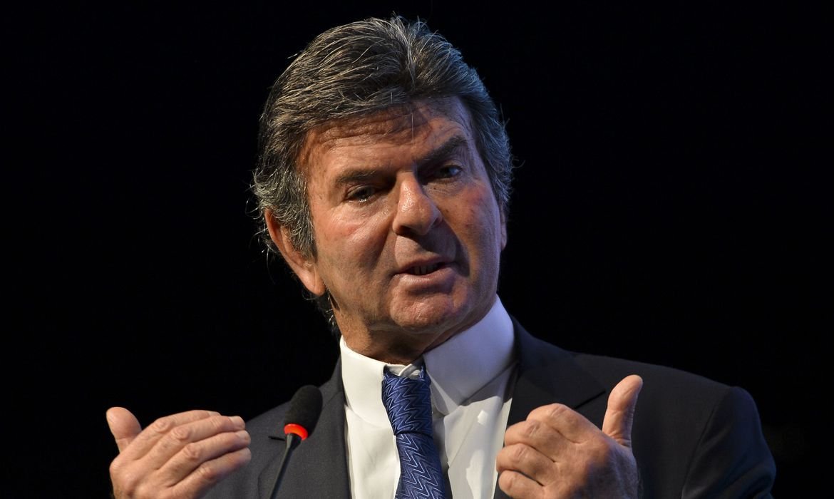 Ministro Luiz Fux é eleito presidente do STF - ISTOÉ DINHEIRO