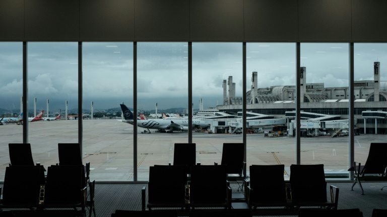Volume de negócios de companhias aéreas em 2021 cairá 46% em relação a 2019 Volume de negócios de companhias aéreas em 2021 cairá 46% em relação a 2019