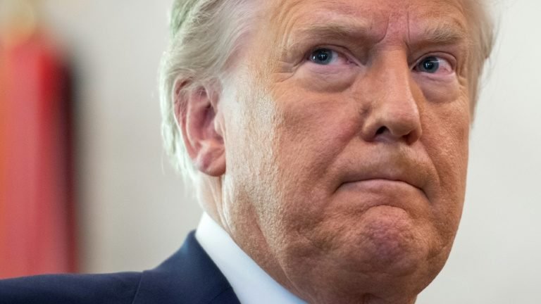 Trump critica Partido Republicano contra possível bloqueio de seu veto no Congresso Trump critica Partido Republicano contra possível bloqueio de seu veto no Congresso