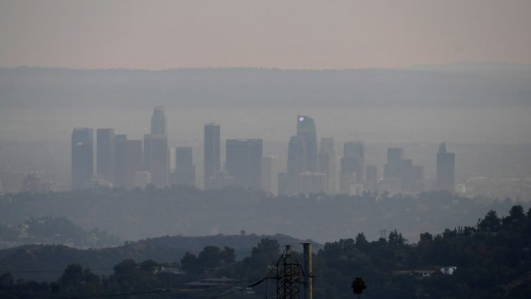 Diminuição recorde de 7% nas emissões de CO2 em 2020 é relacionada às medidas contra covid Diminuição recorde de 7% nas emissões de CO2 em 2020 é relacionada às medidas contra covid