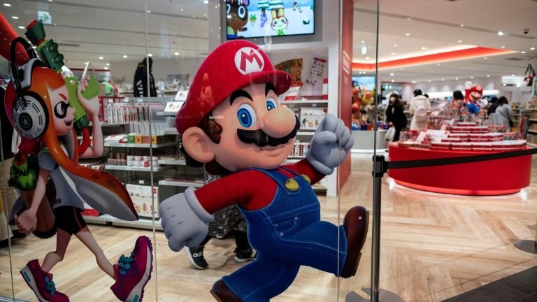 Lucro trimestral da Nintendo dispara graças à pandemia Lucro trimestral da Nintendo dispara graças à pandemia