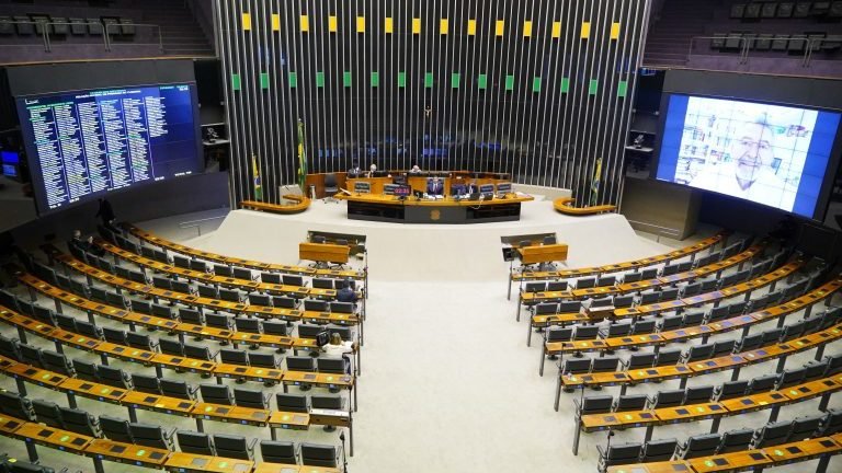 Crédito: Pablo Valadares/Câmara dos Deputados Fonte: Agência Câmara de Notícias Crédito: Pablo Valadares/Câmara dos Deputados Fonte: Agência Câmara de Notícias