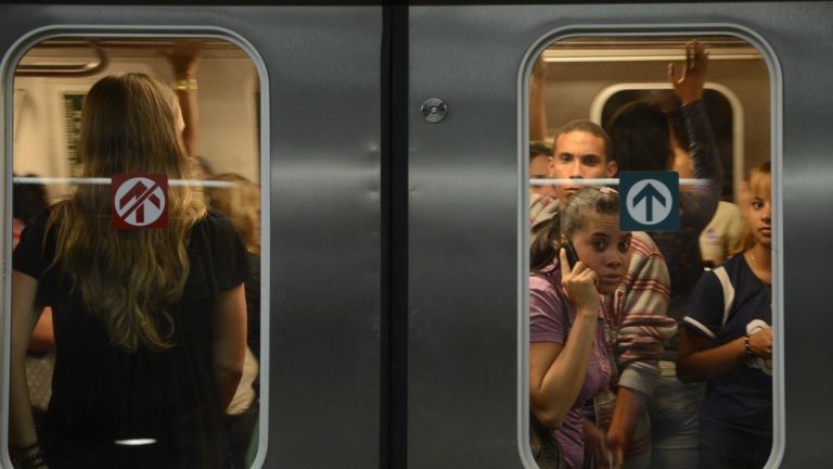 Metroviários de SP entram em greve a partir da meia-noite desta quarta-feira