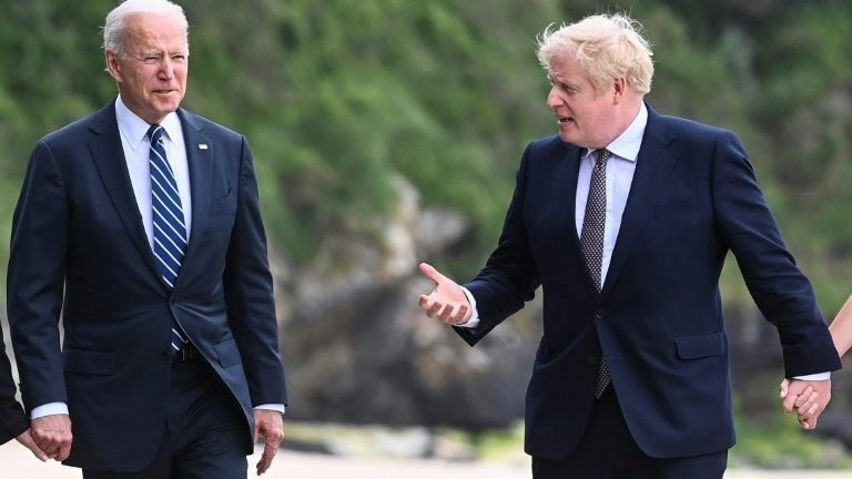 Vacinas e clima dominam reunião do G7, primeiro encontro presencial desde o início da pandemia Vacinas e clima dominam reunião do G7, primeiro encontro presencial desde o início da pandemia