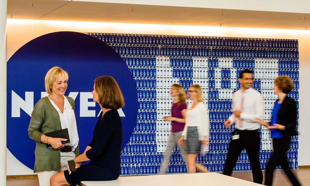 Crédito: Reprodução/LinkedIn Beiersdorf Crédito: Reprodução/LinkedIn Beiersdorf