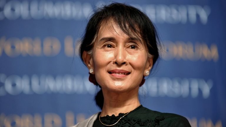 Julgamento de Suu Kyi por junta militar em Mianmar começa nesta segunda Julgamento de Suu Kyi por junta militar em Mianmar começa nesta segunda
