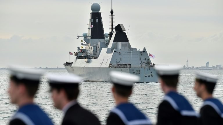 Rússia protesta com firmeza ao embaixador britânico sobre incidente no Mar Negro Rússia protesta com firmeza ao embaixador britânico sobre incidente no Mar Negro