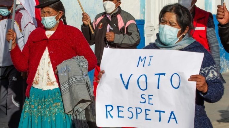 Dez dias que estremeceram os mercados no Peru Dez dias que estremeceram os mercados no Peru