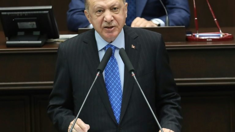 Erdogan considera que uma ‘nova era’ começou entre EUA e Turquia Erdogan considera que uma ‘nova era’ começou entre EUA e Turquia