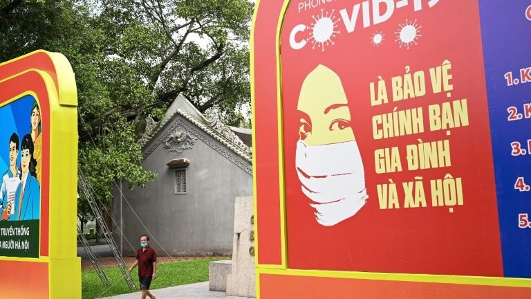 Vietnã decreta confinamento da capital por aumento de casos de covid-19 Vietnã decreta confinamento da capital por aumento de casos de covid-19