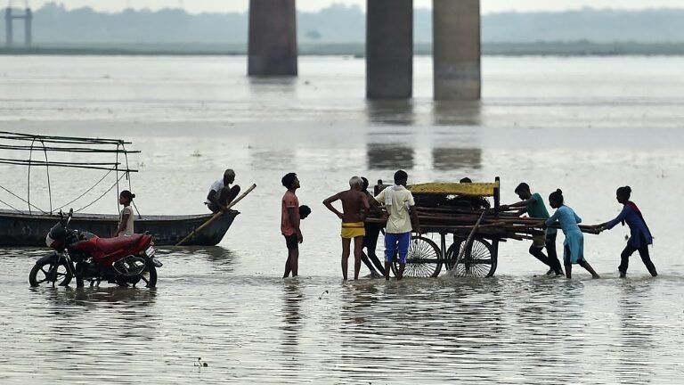 Onze mortos no leste da Índia por chuvas torrenciais Onze mortos no leste da Índia por chuvas torrenciais