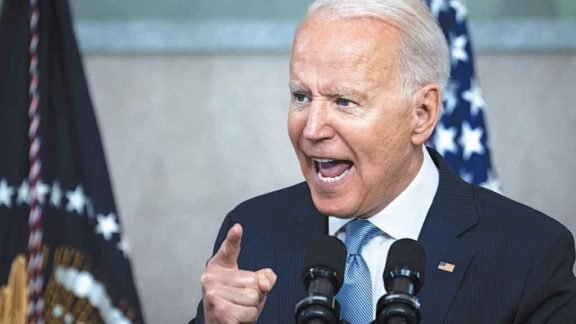 Biden ataca Facebook Biden ataca Facebook