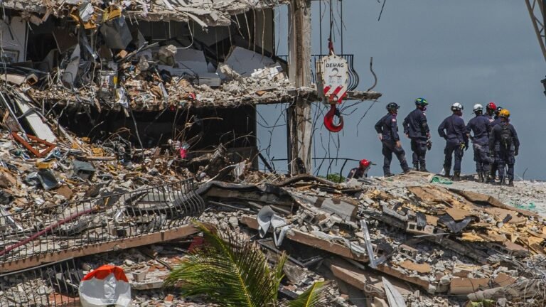 Última vítima fatal de colapso de edifício na Flórida é identificada Última vítima fatal de colapso de edifício na Flórida é identificada