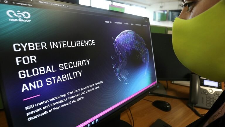AI pede congelamento do uso de tecnologias de cibervigilância após caso Pegasus AI pede congelamento do uso de tecnologias de cibervigilância após caso Pegasus