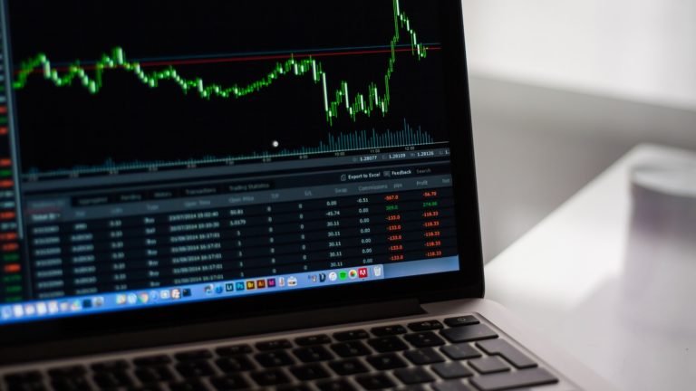 Bolsas da Ásia fecham em alta generalizada, após recordes em Wall Street Bolsas da Ásia fecham em alta generalizada, após recordes em Wall Street