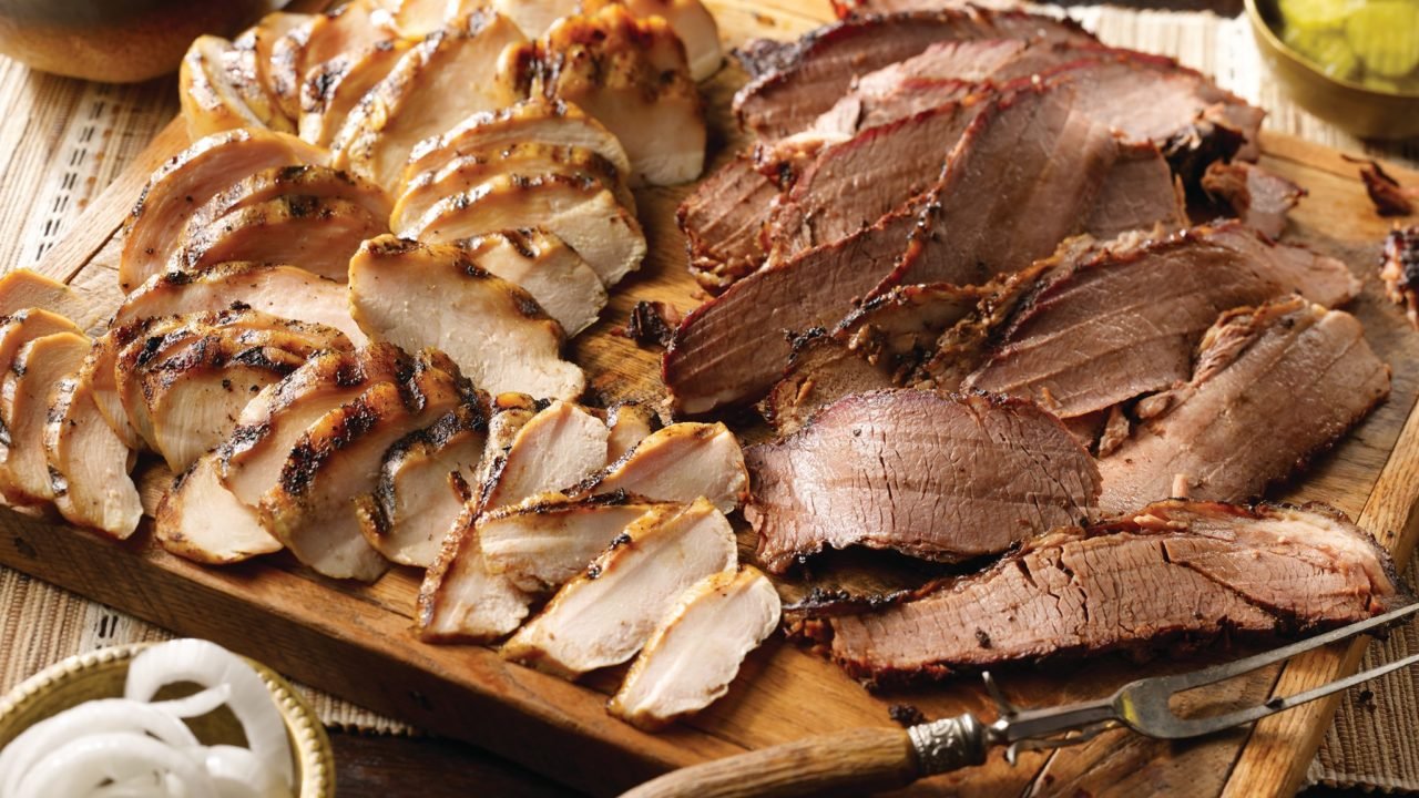 Rede Dickey´s chega ao Brasil com aposta em churrasco defumado