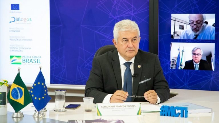 Marcos Pontes: Vacina brasileira contra covid poderá ser usada anualmente Marcos Pontes: Vacina brasileira contra covid poderá ser usada anualmente