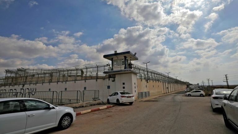 Israel cria comissão para investigar fuga de detentos palestinos Israel cria comissão para investigar fuga de detentos palestinos