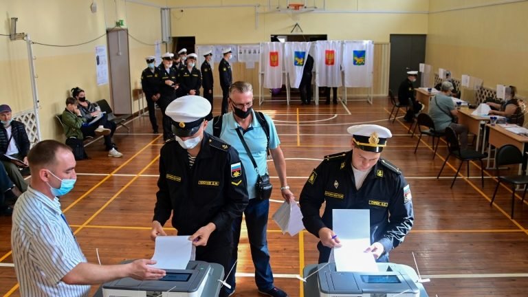 App de voto da oposição ‘censurado’ no primeiro dia das eleições na Rússia App de voto da oposição ‘censurado’ no primeiro dia das eleições na Rússia