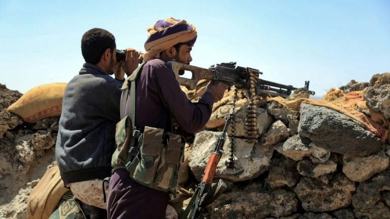 Coalizão saudita afirma ter matado 264 rebeldes houthis no Iêmen em três dias Coalizão saudita afirma ter matado 264 rebeldes houthis no Iêmen em três dias