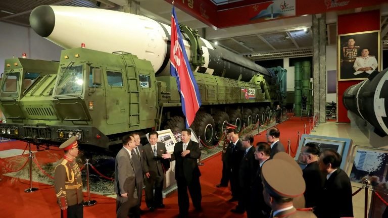 Coreia do Norte acusa EUA de ‘discurso duplo’ por teste de míssil Coreia do Norte acusa EUA de ‘discurso duplo’ por teste de míssil