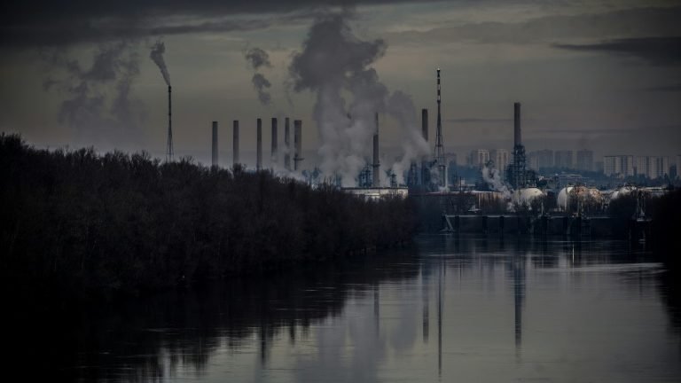Grupo francês Total age deliberadamente contra clima desde 1980, diz estudo Grupo francês Total age deliberadamente contra clima desde 1980, diz estudo