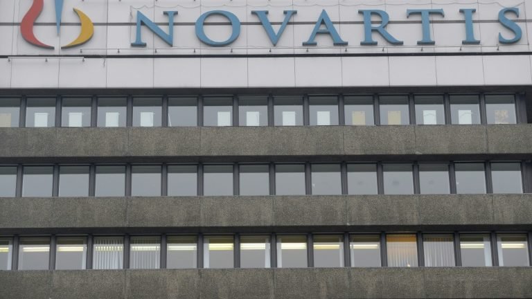 Novartis e Pfizer/BioNTech fecham acordo sobre vacina anticovid-19 Novartis e Pfizer/BioNTech fecham acordo sobre vacina anticovid-19