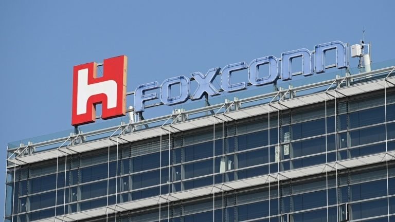 Foxconn, fornecedor da Apple, apresenta modelos de veículos elétricos Foxconn, fornecedor da Apple, apresenta modelos de veículos elétricos