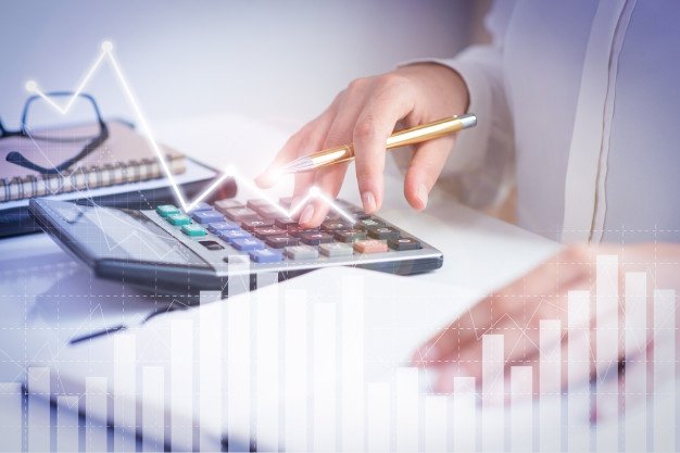 Ibovespa fecha em baixa de 3,2%, com fantasmas fiscais Ibovespa fecha em baixa de 3,2%, com fantasmas fiscais