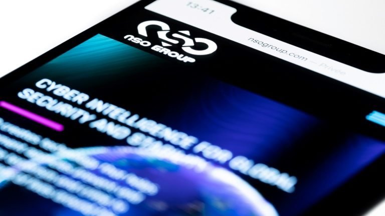 Apple processa fabricante israelense de programa espião Pegasus Apple processa fabricante israelense de programa espião Pegasus