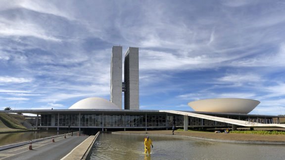 Entenda por que a PEC dos Precatórios é polêmica e divide opiniões Entenda por que a PEC dos Precatórios é polêmica e divide opiniões