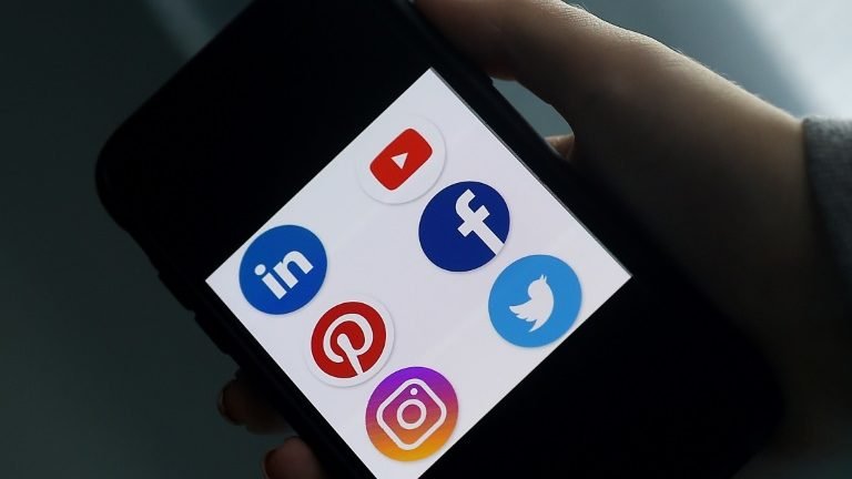 Membros da UE aprovam regulação das gigantes digitais Membros da UE aprovam regulação das gigantes digitais