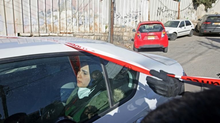Israel anuncia detenção de menor de idade suspeita de esfaquear mulher em Jerusalém Israel anuncia detenção de menor de idade suspeita de esfaquear mulher em Jerusalém