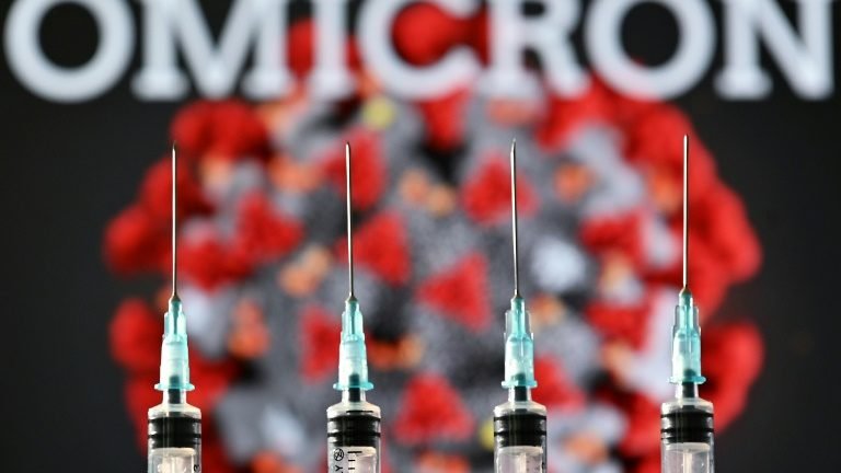 Ômicron, uma versão muito contagiosa da covid-19 Ômicron, uma versão muito contagiosa da covid-19