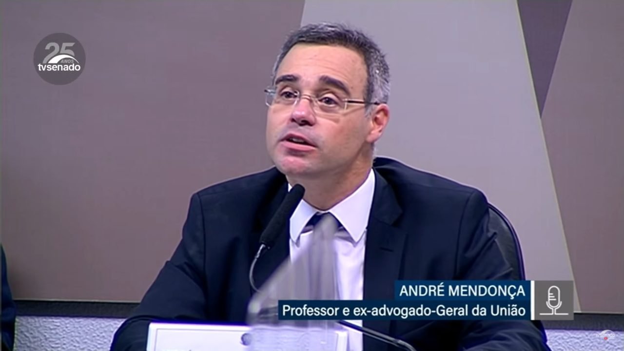 Crédito: Reprodução/YouTube Crédito: Reprodução/YouTube