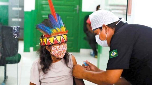 Mais de 60 mil indígenas contaminados Mais de 60 mil indígenas contaminados